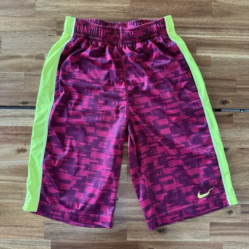 Nike Athletic Shorts BOY YOUTH Size LARGE Basketball Skateboarding Loose Fit‎